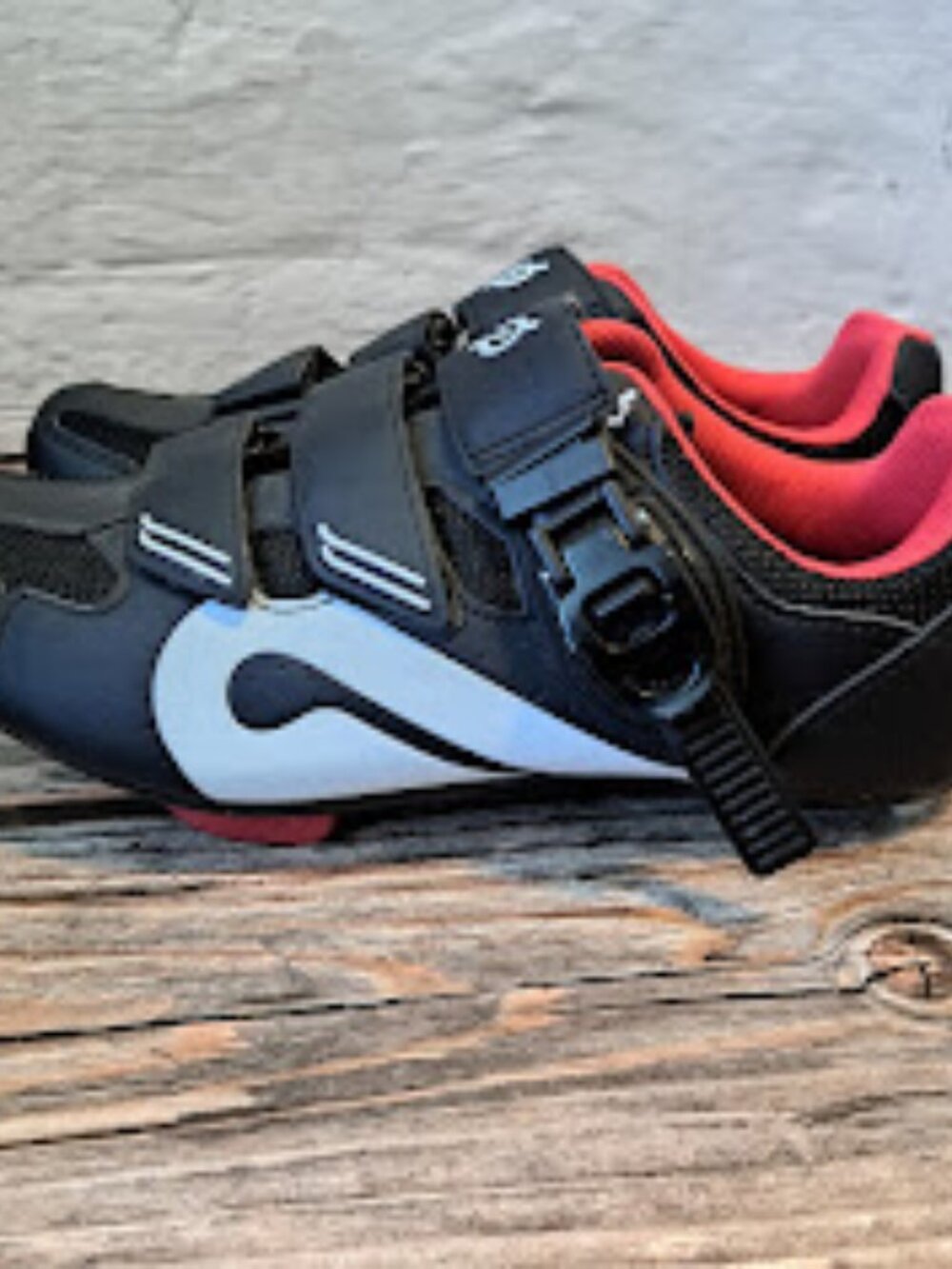 Peloton Bike Shoes size 39 US Women's 8.5 and a US Men's 6.5 black and red